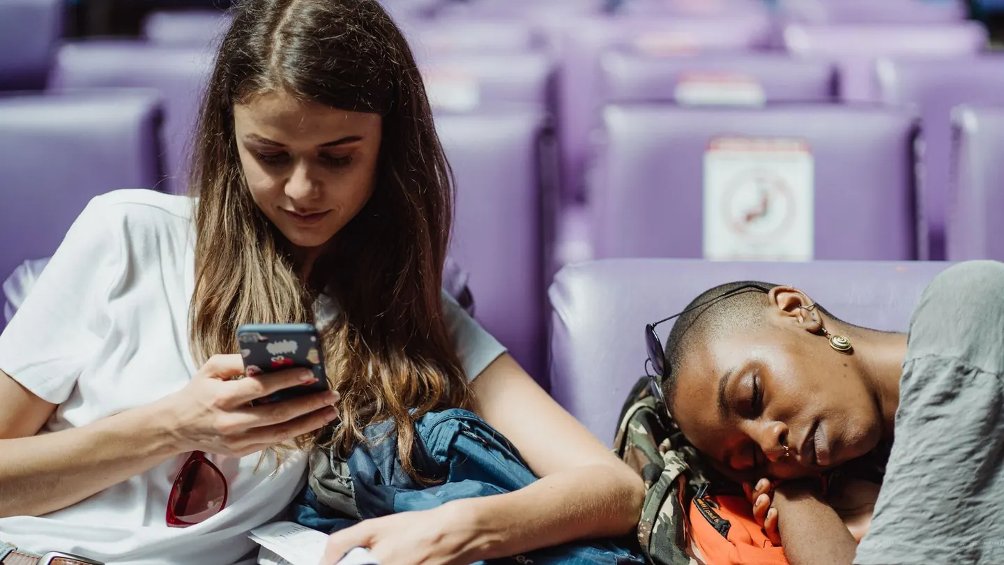 Activating Your eSIM Before Departure or On Landing: Which Is Better?