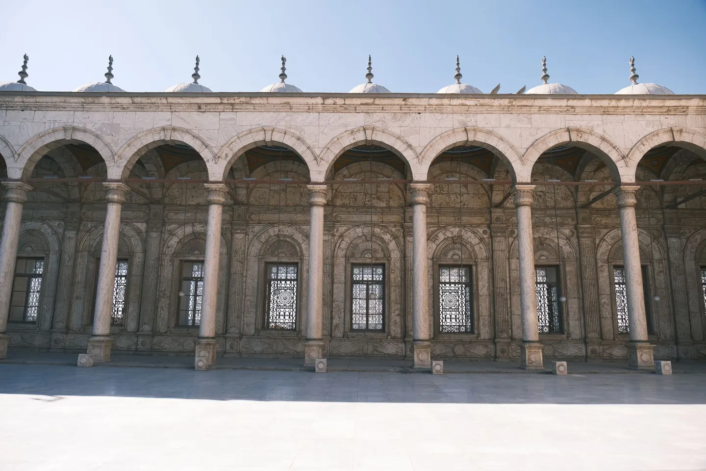 Code vestimentaire mosquées Égypte : guide complet