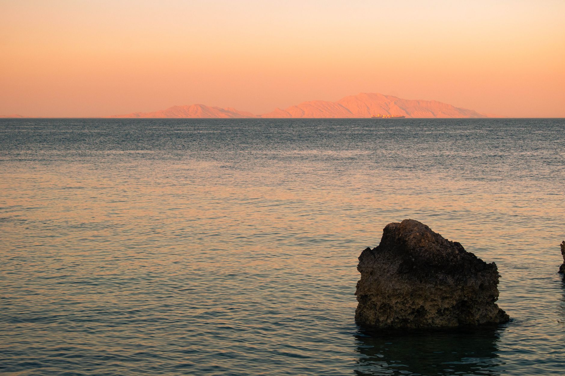 Coloured Canyon & Nuweiba: Unmissable Dahab Day Trips