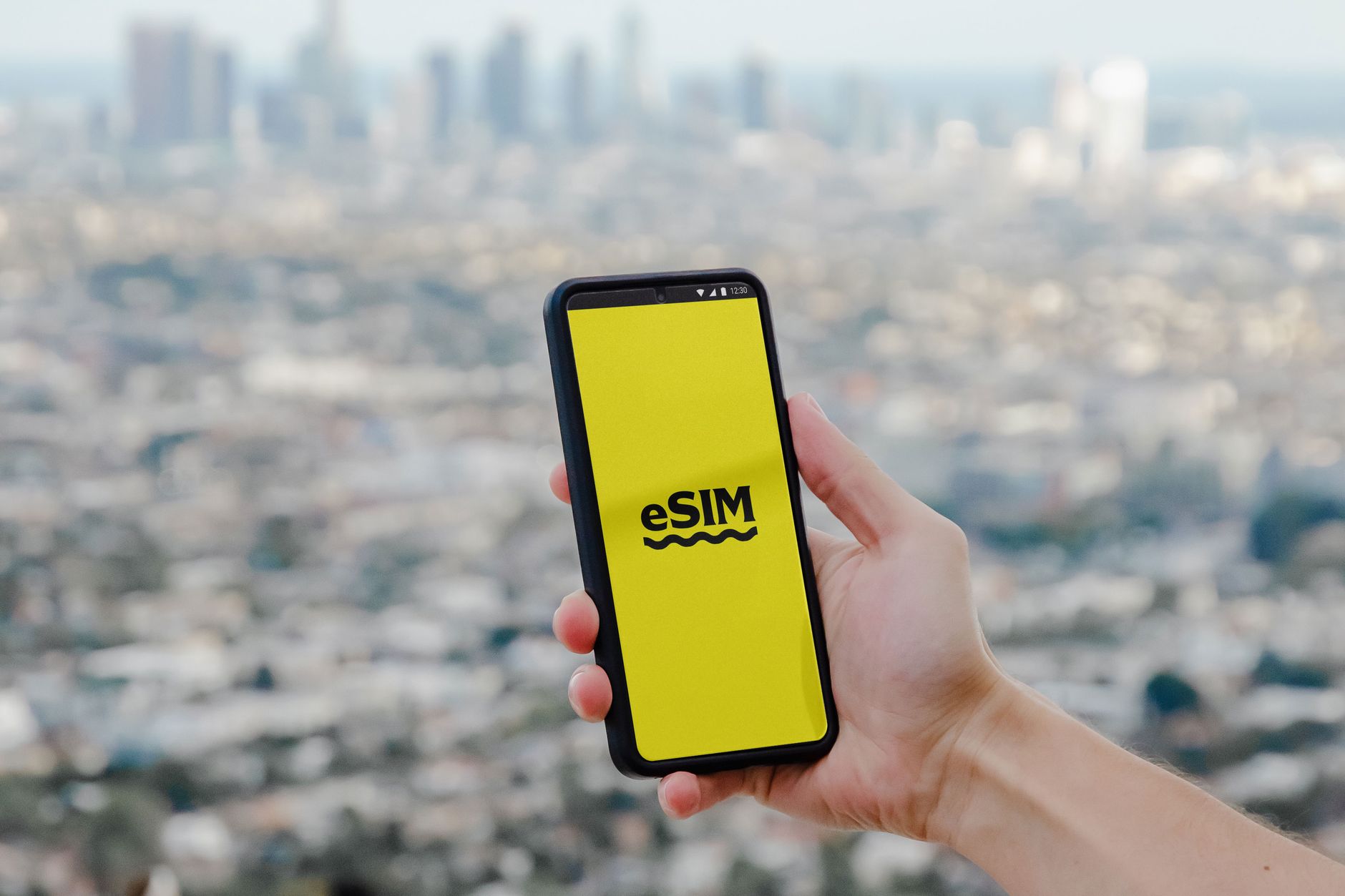 eSIM and Battery Life: Myth vs Reality for Travelers