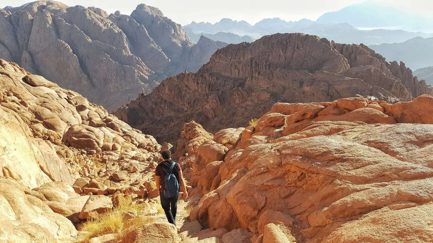 Hiking Mount Sinai: Sunrise Tips & Egypt eSIM Guide