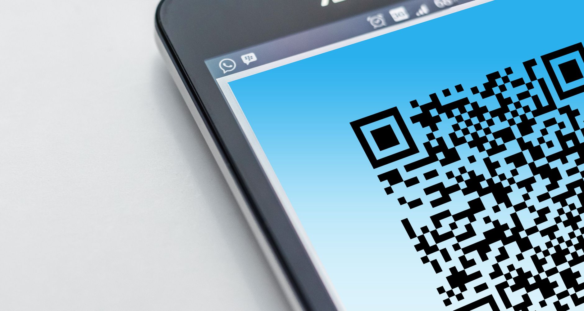 How to Scan Your eSIM QR Code Before Egypt Travel