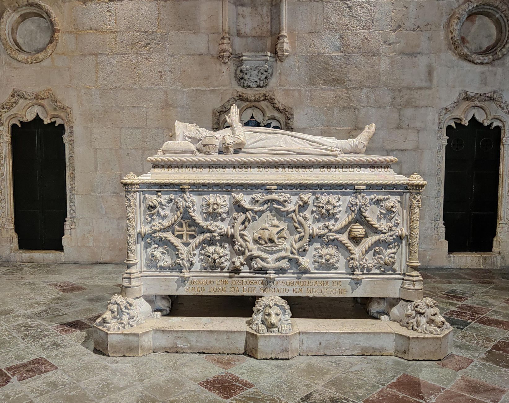 Kom el-Shoqafa Catacombs Guide: Alexandria's Roman Tombs