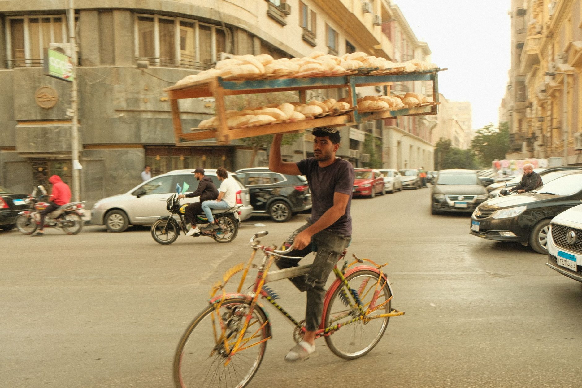 Vodafone or Orange Egypt eSIM as a tourist: how it works
