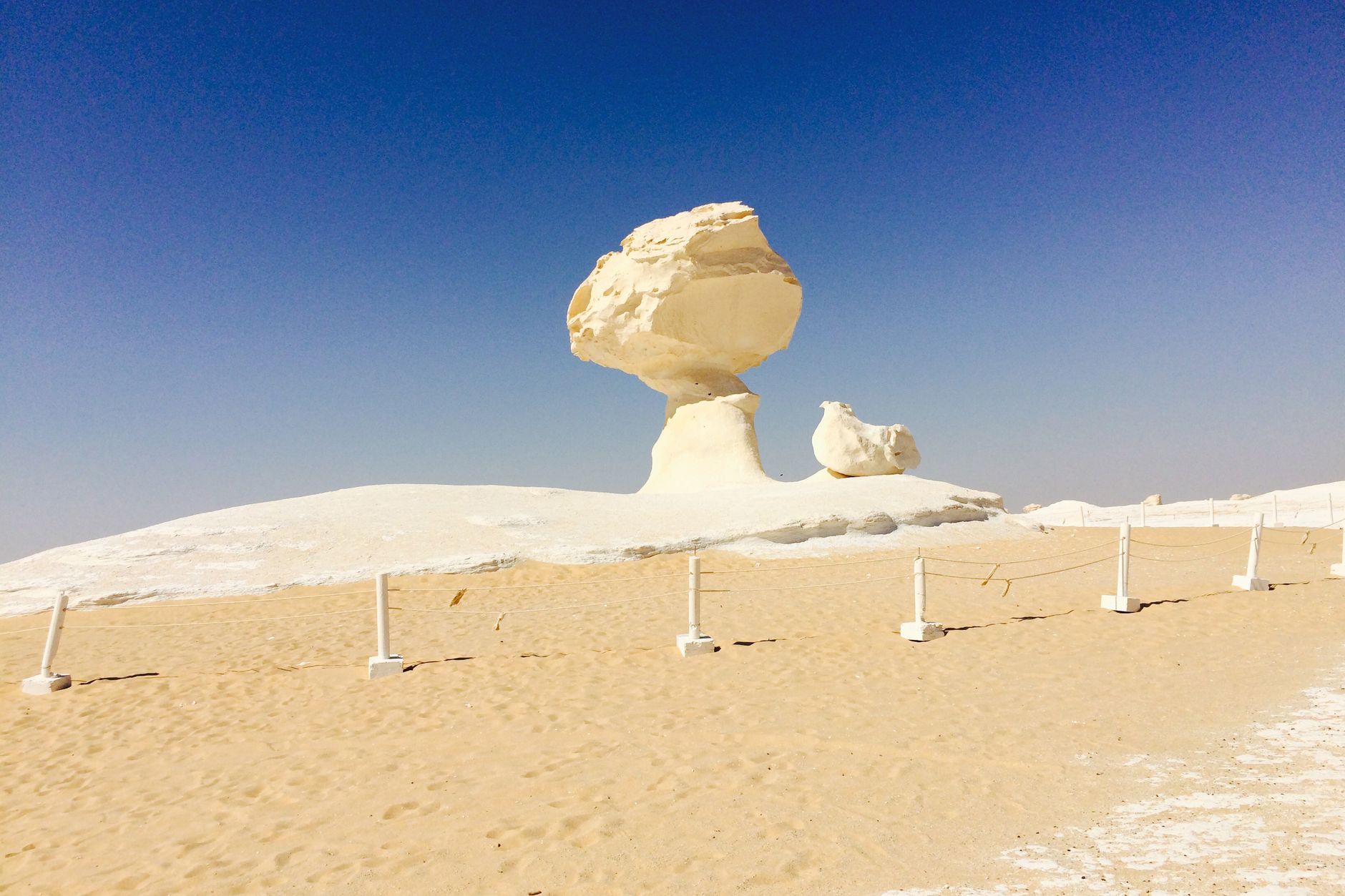 White Desert Connectivity: Egypt eSIM Guide